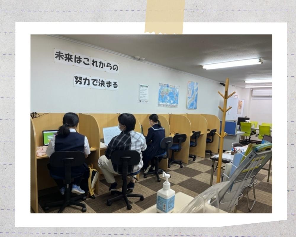 ガンバルマン学習塾 釧路校　中学三年生のテスト対策学習の様子です。