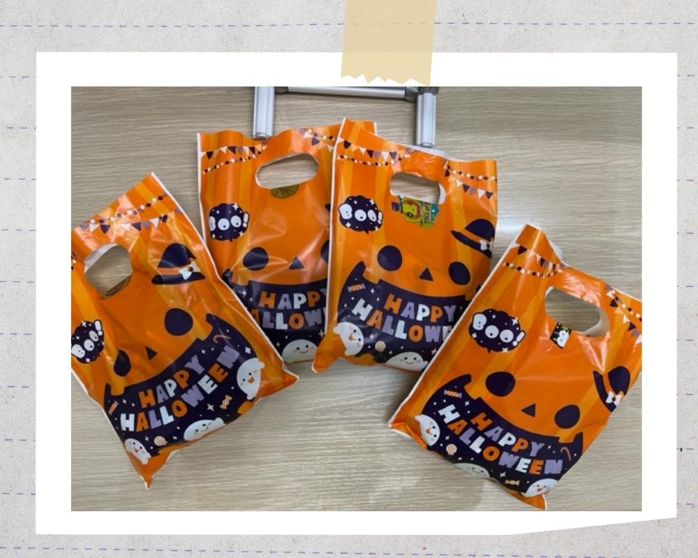 ガンバルマン学習塾 釧路校ではハロウィンに生徒さん全員にお菓子をプレゼントしました！